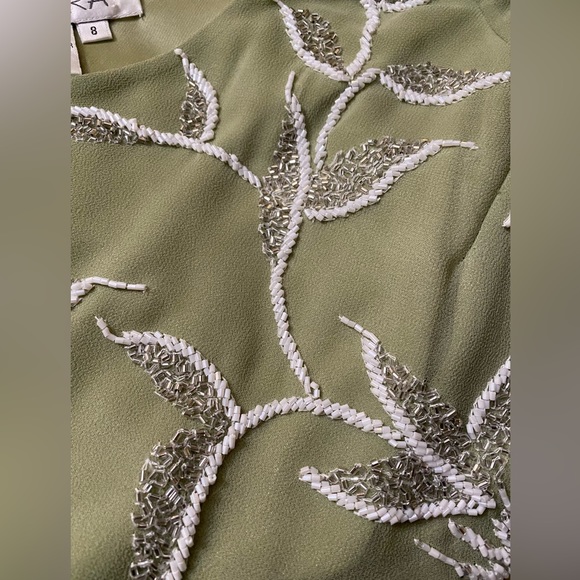 J Kara Women's Scoop Neck with 3/4 Sleeve Beaded Top Long Formal Dress - Picture 16 of 16